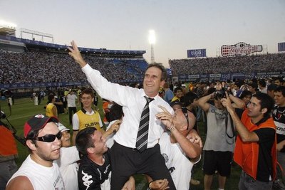 Gerardo Pelusso: “Veo todos los partidos de Olimpia, en mi tienen a un hincha más” - Megacadena — Últimas Noticias de Paraguay