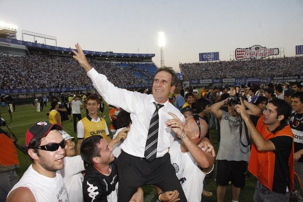 Gerardo Pelusso: “Veo todos los partidos de Olimpia, en mi tienen a un hincha más” - Megacadena — Últimas Noticias de Paraguay