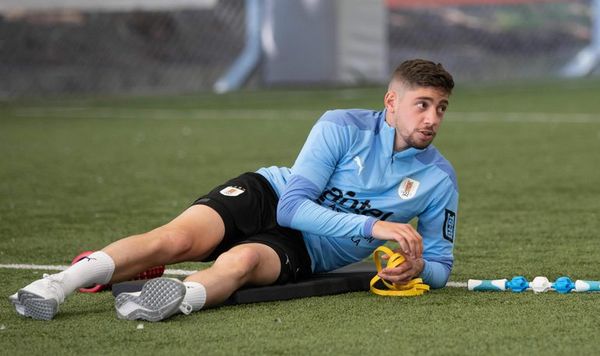 Valverde se apunta para jugar de lateral con Uruguay en caso de ser necesario - Fútbol Internacional - ABC Color