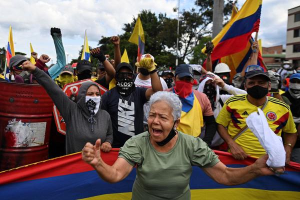Un mes de vértigo para Colombia – Prensa 5