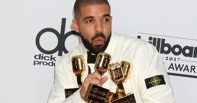 Drake arrendó estadio para 70.000 personas para celebrar su triunfo en los Billboard - C9N