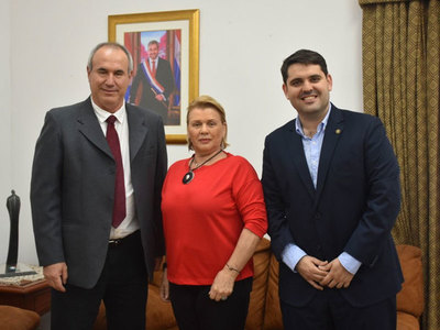 Por primera vez, Paraguay asume presidencia de la Organización Mundial de Sanidad Animal - El Trueno