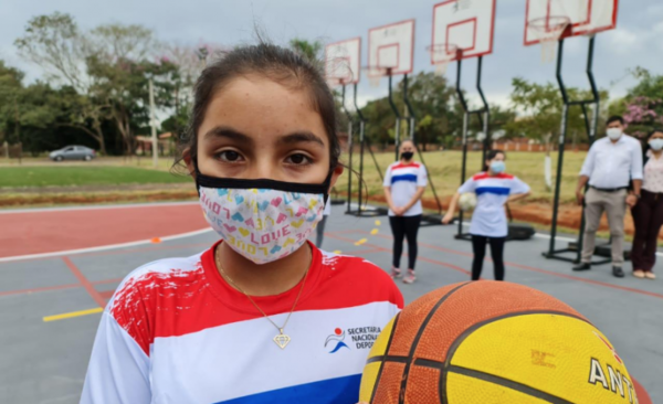 Diario HOY | Habilitan plazas deportivas en Canindeyú