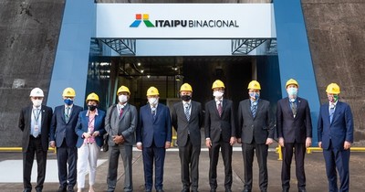 La Nación / Brasil presenta su plan estratégico de Itaipú a embajadores de varias potencias