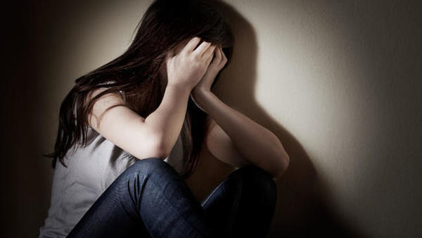18 años de encierro por abusar sistemáticamente de sus tres hijas