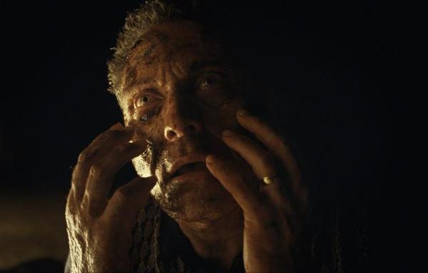 Revelan nuevo y escalofriante tráiler de “Viejos”