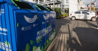 La Nación / El Banco Basa apoya el reciclaje inclusivo e instala un EcoPunto® en su casa matriz