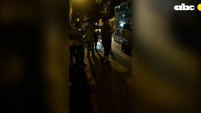 Abarrotamiento en el Ineram hace que incluso se generen confrontaciones ante nuevos arribos - Nacionales - ABC Color