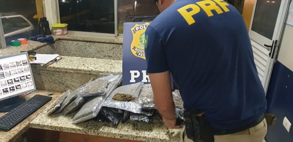 Detienen a una paraguaya con marihuana SKUNK