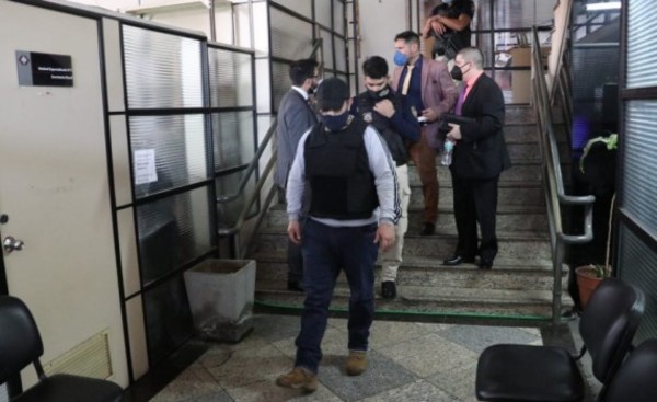 Imputan a jefe regional de la Senad por cohecho pasivo