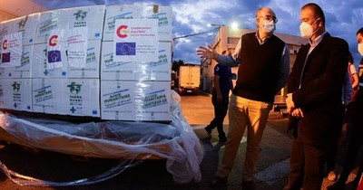La Nación / Donación española de midazolam y atracurio arribó al país