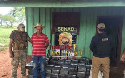 Condenan a 9 años de cárcel a un sujeto detenido con casi una tonelada de marihuana