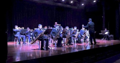 La Nación / Jazz Band de la Policía Nacional homenajea a la Patria y las madres este sábado