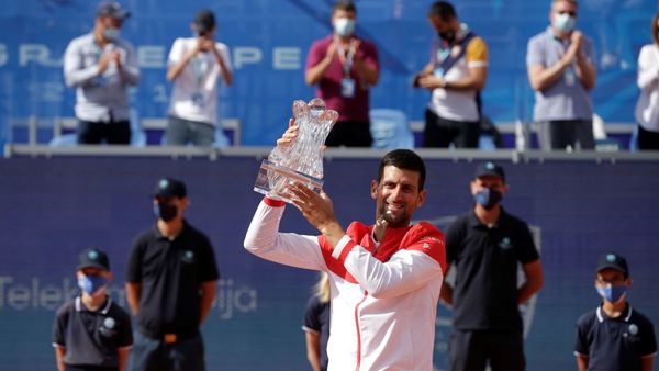 Novak Djokovic levanta en casa su título ATP número 83