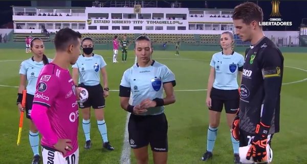 Cuarteta arbitral hizo historia en la Libertadores | OnLivePy