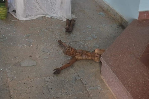 Profanan santuario de la Virgen en San José los Arroyos - Noticiero Paraguay