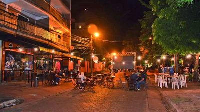 CDE autorizó uso peatonal de calles para reactivar sector gastronómico