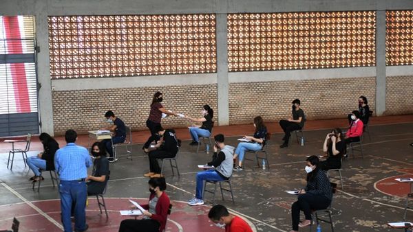 Este lunes darían a conocer resultados de examen para beca