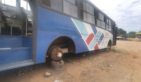 Transportistas “facturan” hasta por los buses sin ruedas, según nuevo informe - Nacionales - ABC Color