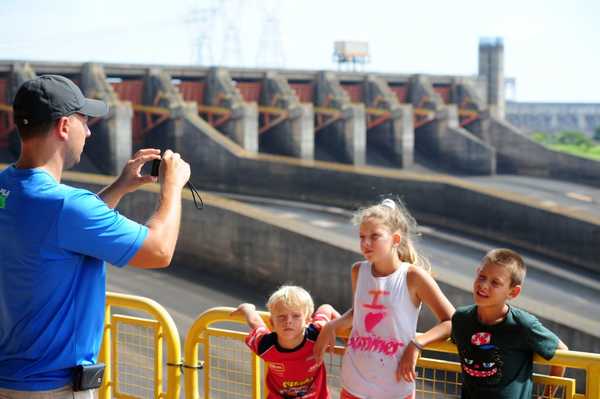 Itaipú en 2018 recibió 740 mil visitantes en el lado paraguayo, y más de 1 MILLÓN en el LADO BRASILEÑO