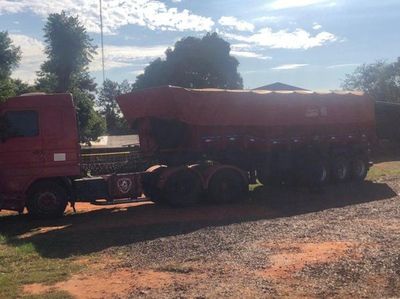 Recuperan camión robado en Yhú - Noticiero Paraguay