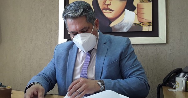 La Nación / Empo: juez sobresee a exjefa de contratos de la Municipalidad de Asunción