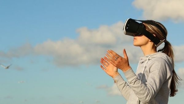 ¿Cómo funciona la realidad virtual y dónde conseguir visores de RV?