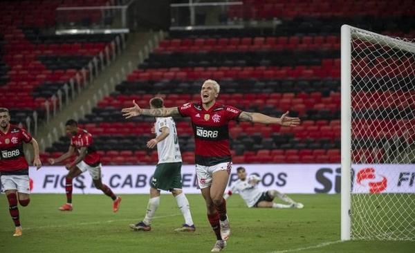 Diario HOY | Flamengo vence a Palmeiras en duelo de favoritos en Brasil