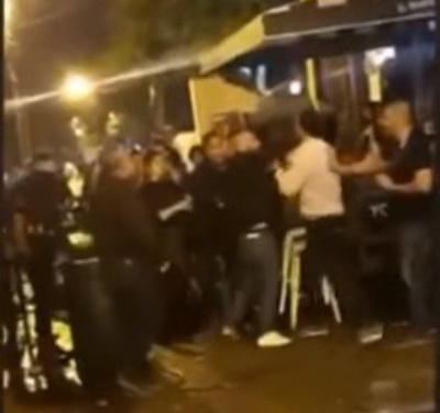Crónica / ¡Chuparon como tilingos! Onda peatonal opa en moquete