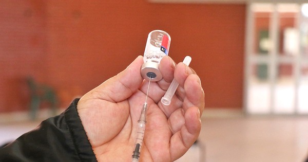 La Nación / Vacunación masiva contra influenza