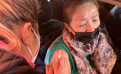 Diario HOY | Covid-19: franja de vacunación baja a los 62 desde hoy