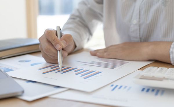 Déficit en la administración del Estado asciende a USD 370 millones en el 2021, según estimación de Hacienda - MarketData