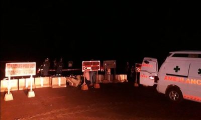 Motociclista muere al chocar contra bloque de concreto