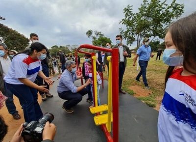 Inauguran siete plazas deportivas en Canindeyú