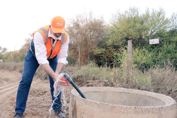 Acueducto recorre actualmente más de 300 km de extensión y ya llega hasta Lolita en el Chaco | .::Agencia IP::.