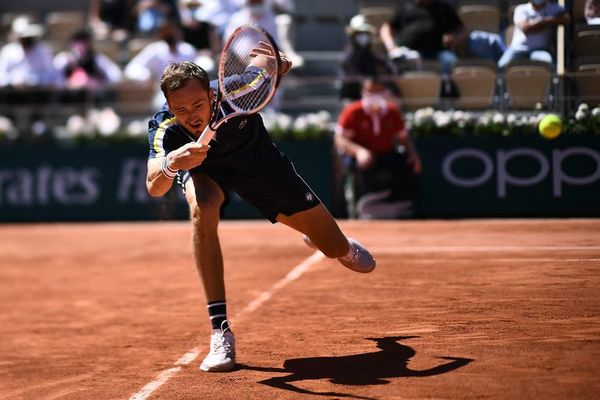 Daniil Medvedev y el primer triunfo en Roland Garros - Tenis - ABC Color