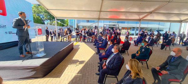 Presidente inauguró mega infraestructura de reconocido grupo automotor | .::Agencia IP::.