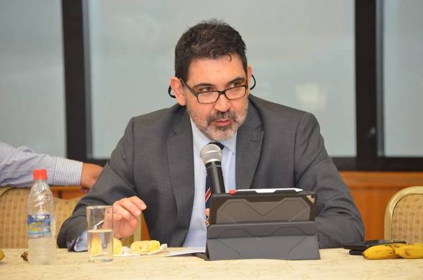 Empresaria ofreció traer un millón de vacunas Sputnik Light, pero burocracia dificulta la llegada