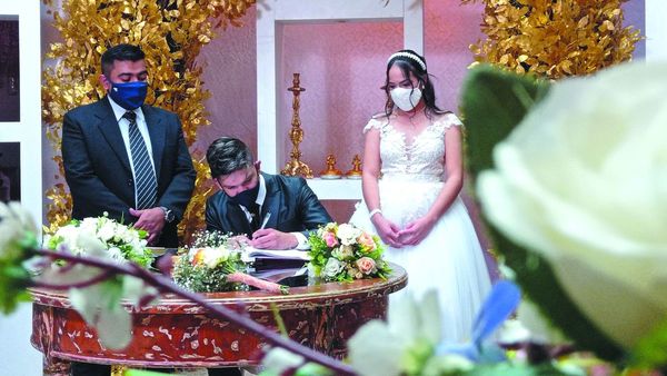 Vendedores de mbeju pro-boda se casaron