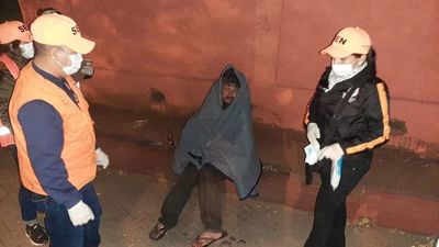 Frías noches otoñales movilizan la asistencia a personas que viven a la intemperie - Nacionales - ABC Color