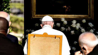 Papa Francisco pide a la Virgen “que termine la pandemia” - Noticiero Paraguay