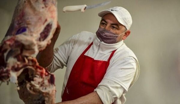 Gobierno argentino inhabilitó la operación de 12 empresas exportadoras de carne