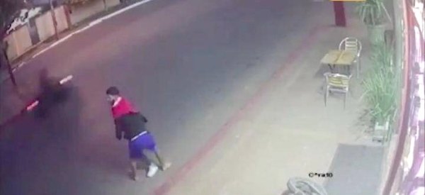 Crónica / Salvó a una dama de un asalto seguro
