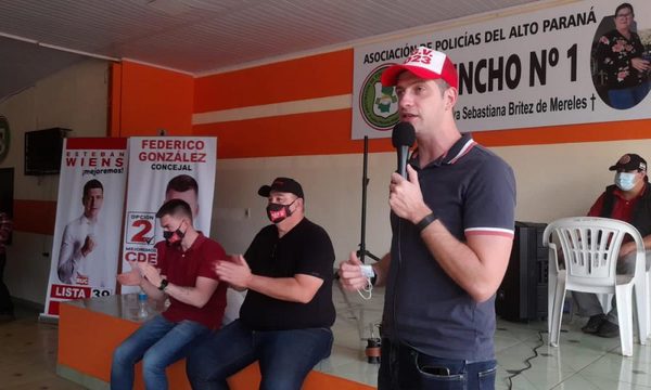 Esteban Wiens reúne a los coordinadores de las 16 seccionales, en un multitudinario acto – Diario TNPRESS