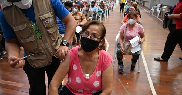 La Nación / Organismos internacionales abogan por la igualdad en las vacunas