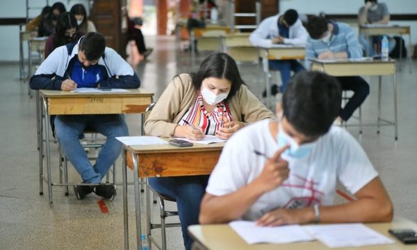 Sólo 1.600 postulantes aprobaron examen de Becas ITAIPU-BECAL y pasan a la evaluación socioeconómica