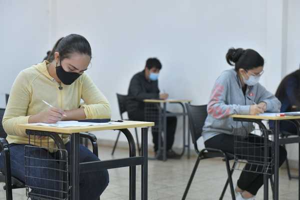Más de 1.600 postulantes aprobaron examen de becas Itaipú-Becal y pasan a evaluación socioeconómica - El Trueno