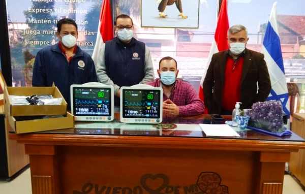 Intendente entrega monitores multiparamétrico para el Hospital de Coronel Oviedo - Noticiero Paraguay