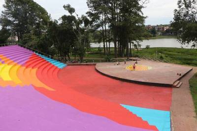 Realizarán intervención artística en el Anfiteatro del Lago de la República - La Clave