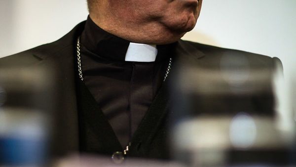 Papa Francisco endurece las leyes católicas en contra de la pedofilia